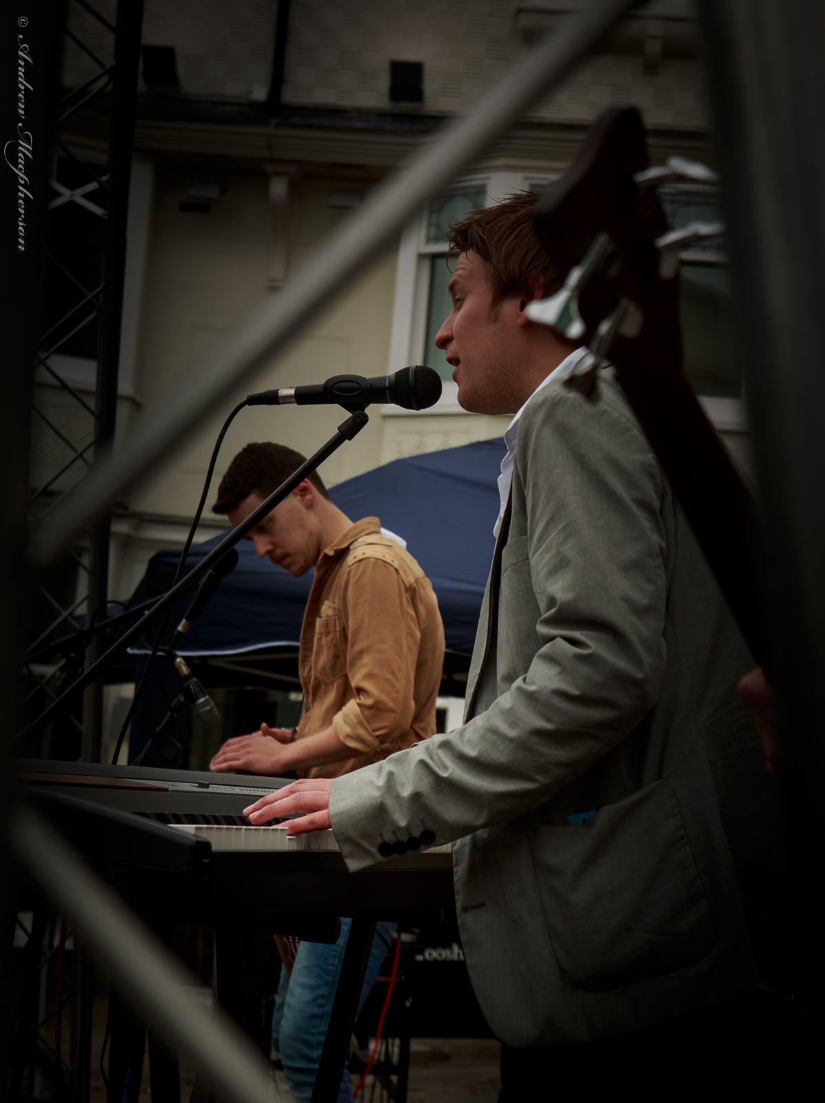 LBIS: Live Music